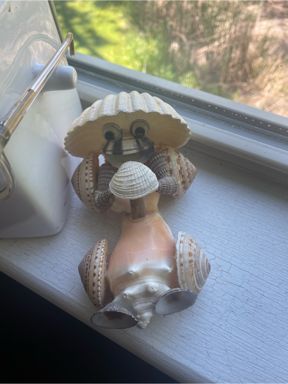 Handcrafted Seashell Crab Figurine - Natural Peach & White
